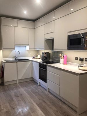 Kitchen- click for photo gallery